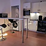 Entire Modern Studio With Terrace - North Station